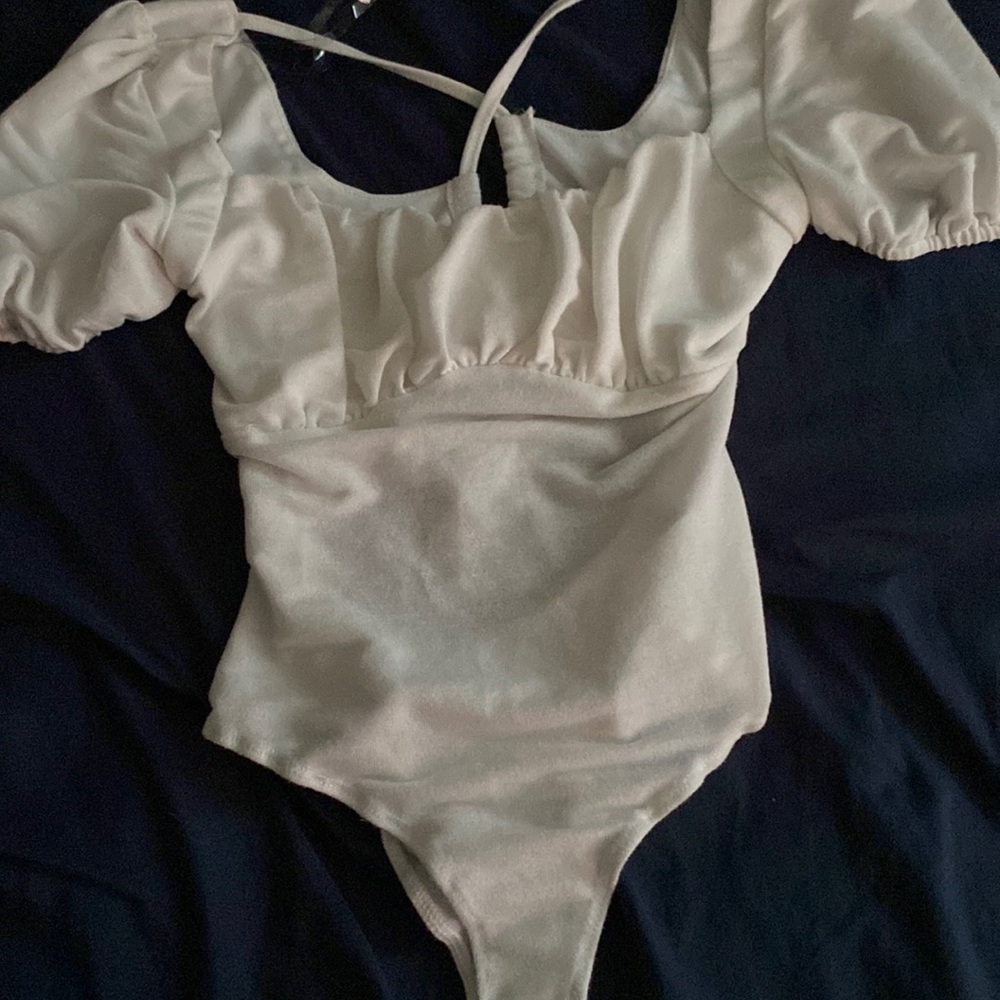 Fashion nova white bodysuit